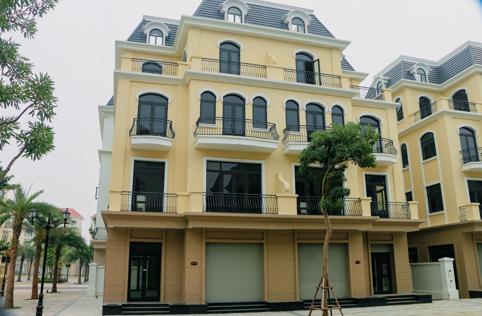 Bán liền kề Kinh đô Ánh Sáng Vinhomes Ocean Park 2 The Empire